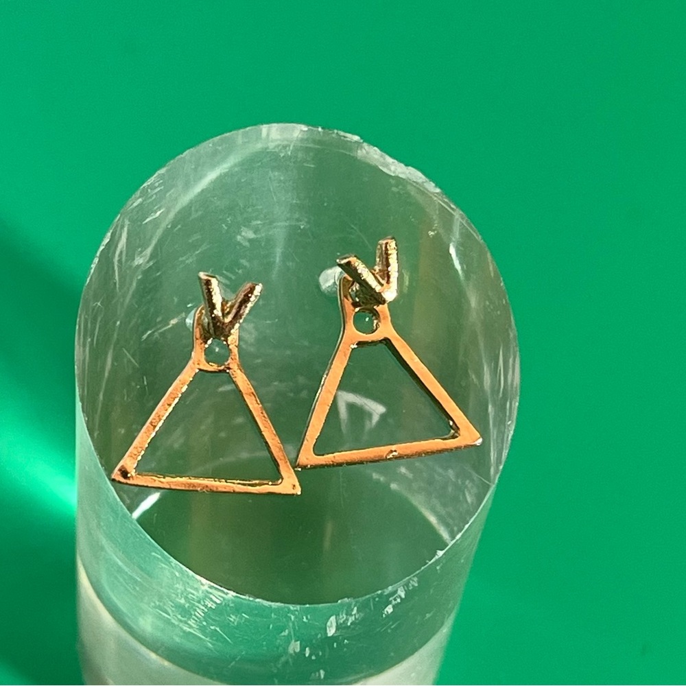 Triangle earrings